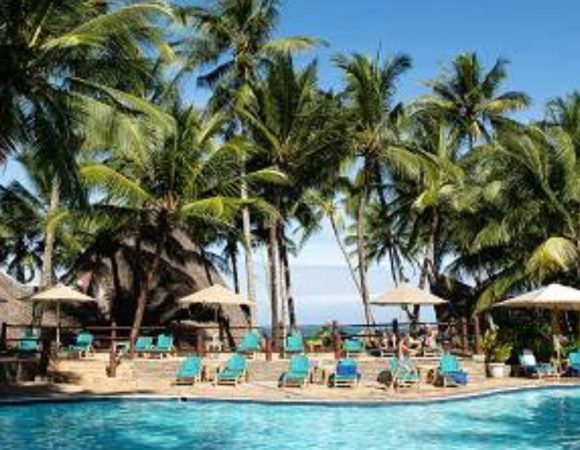 7-Day The Lake, Tsavo Safari and Beach Holiday